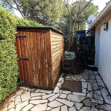 Dom wakacyjny T3 Mitoyenne Climatisee Avec Piscine Et Parking, Cap D'agde - Fr-1-607-217 *